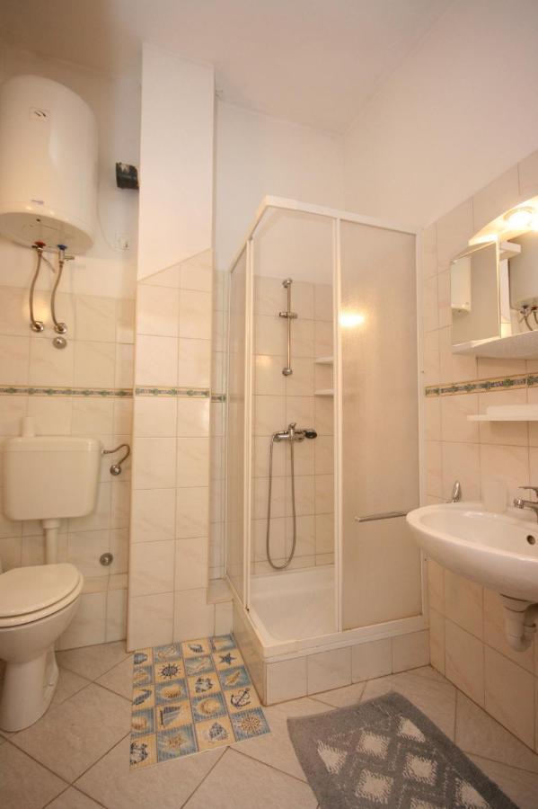 Apartments With A Parking Space Bosana, Pag - 6460 Exterior foto